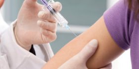 Vaccinarea anti-HPV şi screeningul, şanse la viaţă pentru femeile din România