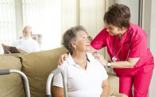 Acces echitabil la îngrijiri la domiciliu pentru vârstnici
